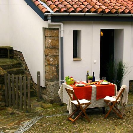 Casa Rural La Casona Del Piquero LLlastres Exterior foto