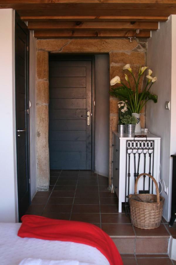 Casa Rural La Casona Del Piquero LLlastres Exterior foto
