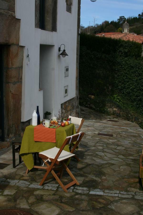 Casa Rural La Casona Del Piquero LLlastres Exterior foto